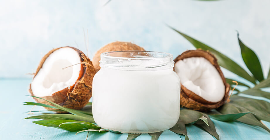 The use of coconut oil is mainly in cosmetics, but in the kitchen coconut oil is equally important. The consumption of coconut oil should be rational due to the saturated fatty acids found in this product.