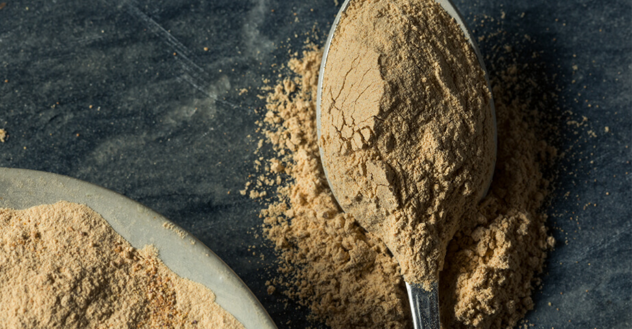 The properties of maca powder (maca root) have been used in natural medicine for years. It positively influences the efficiency of the organism and gives energy.